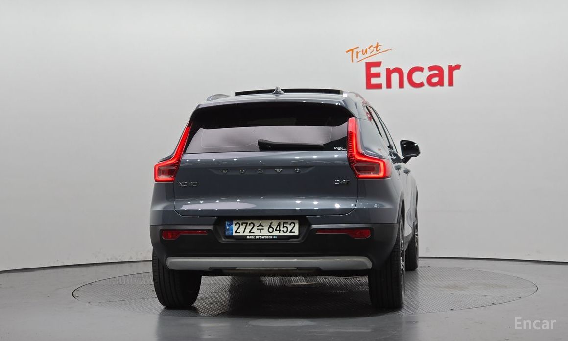  Volvo XC40