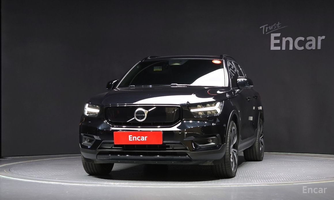  Volvo XC40
