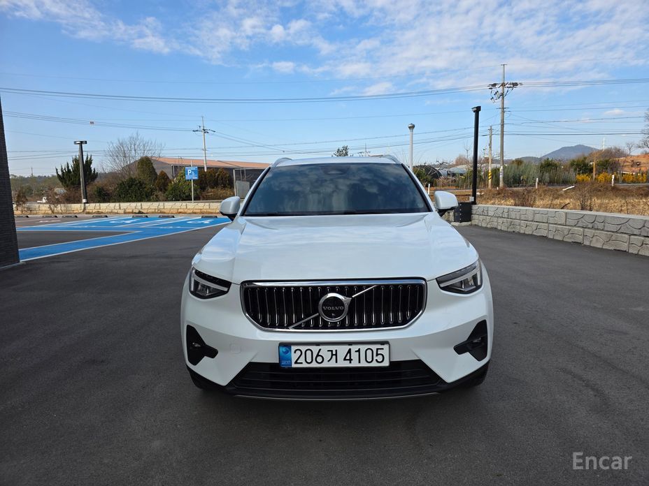  Volvo XC40