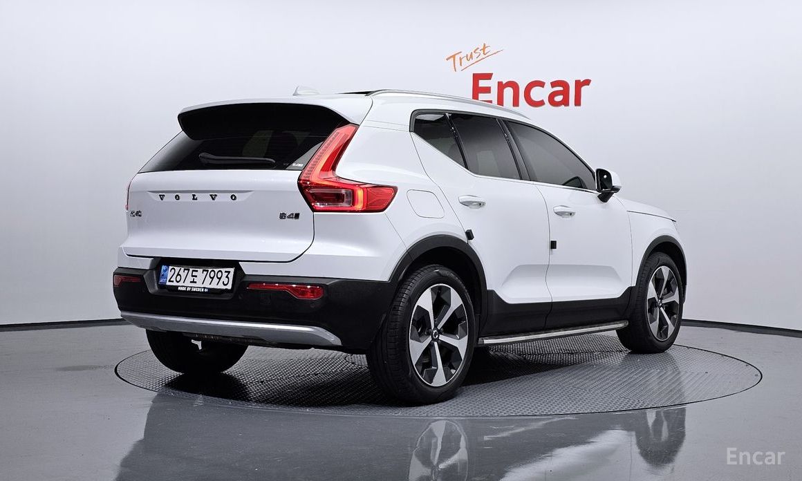  Volvo XC40