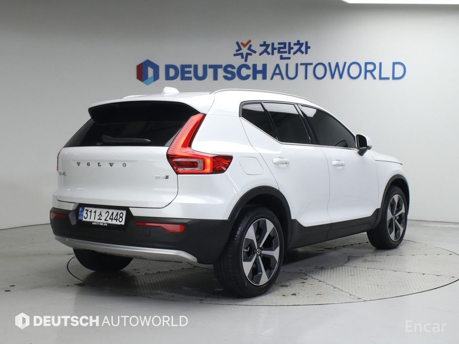  Volvo XC40