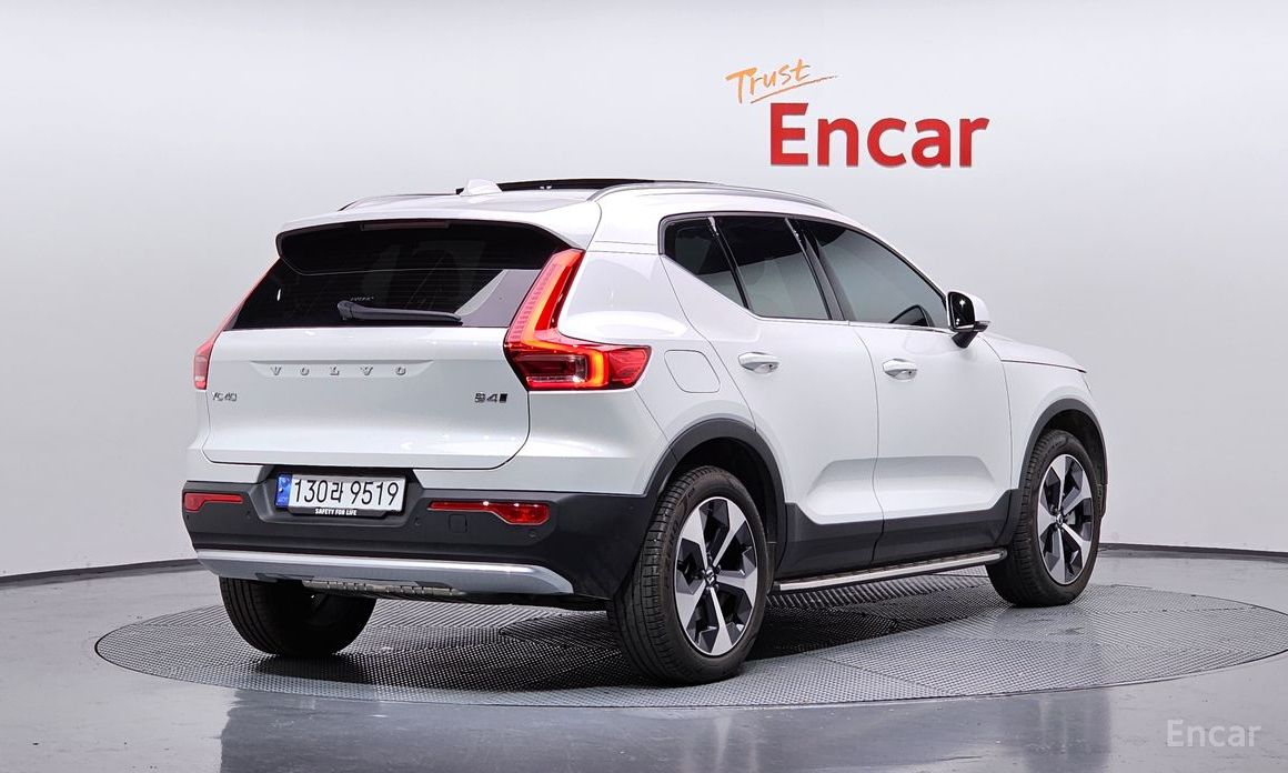  Volvo XC40