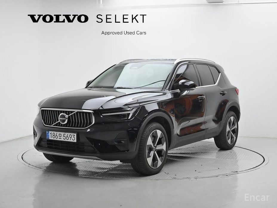  Volvo XC40