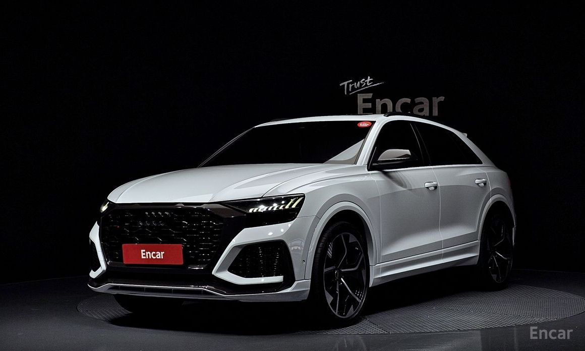 Audi RSQ8