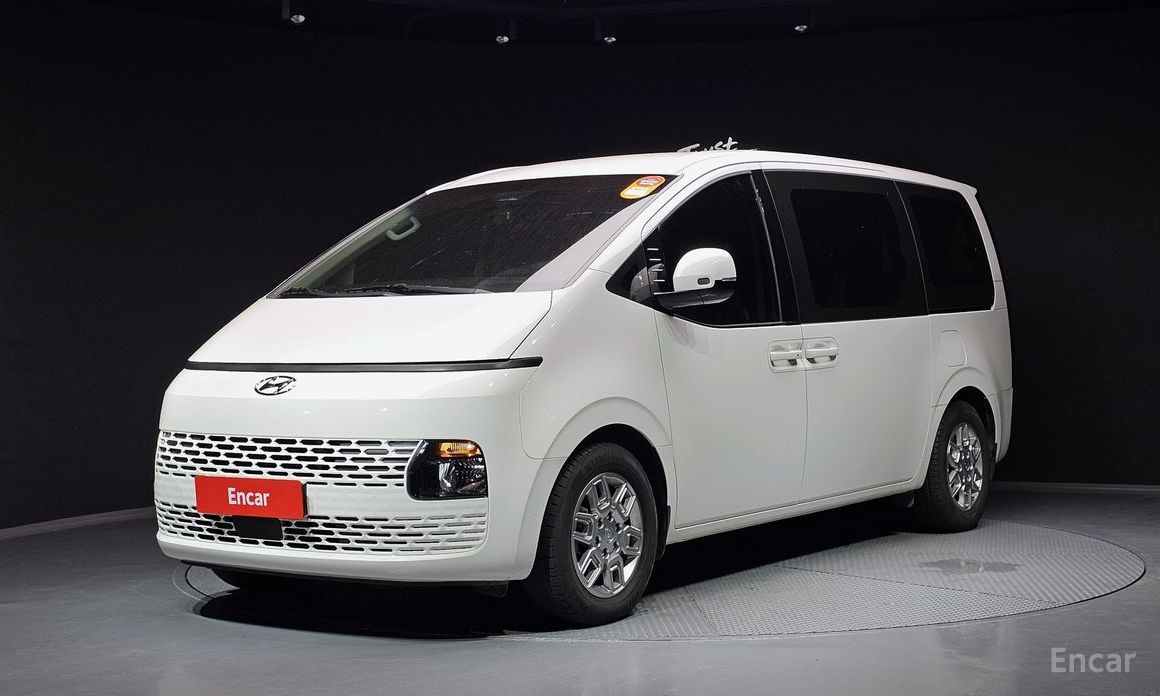 Hyundai Staria