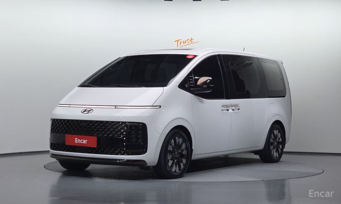 Hyundai Staria