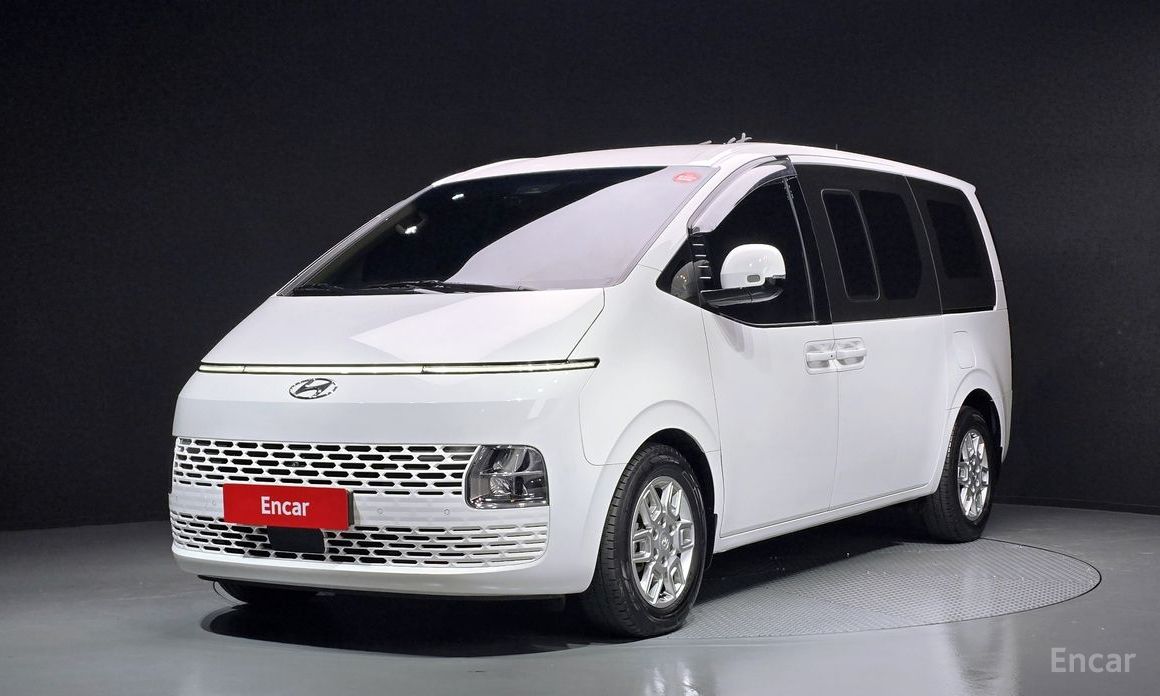 Hyundai Staria
