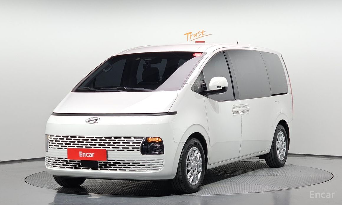 Hyundai Staria