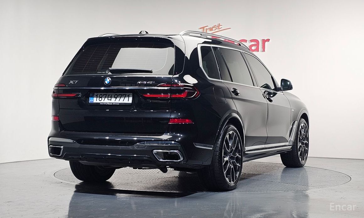 BMW X7
