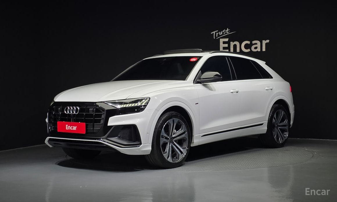 Audi Q8
