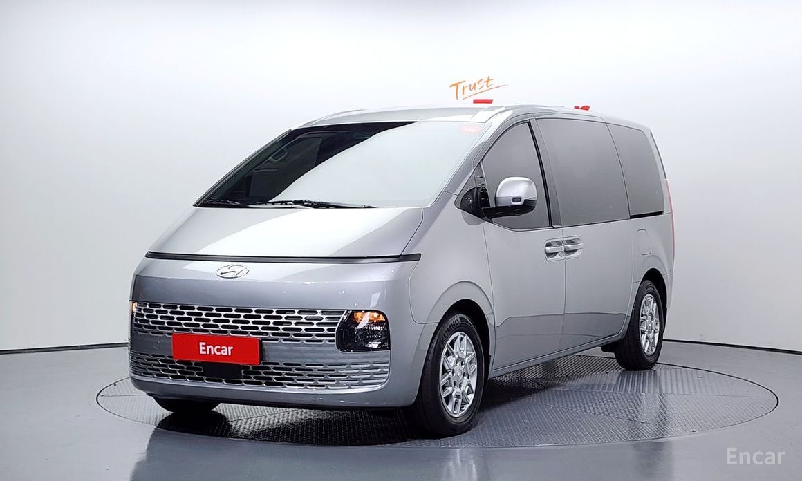 Hyundai Staria