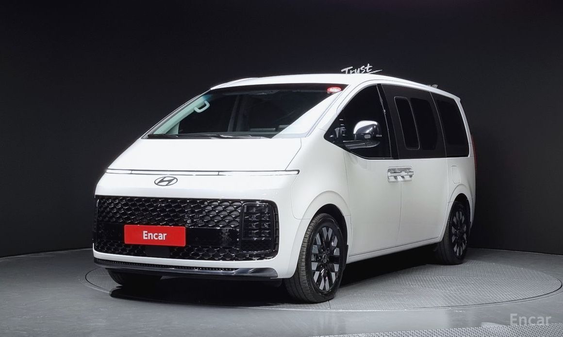 Hyundai Staria