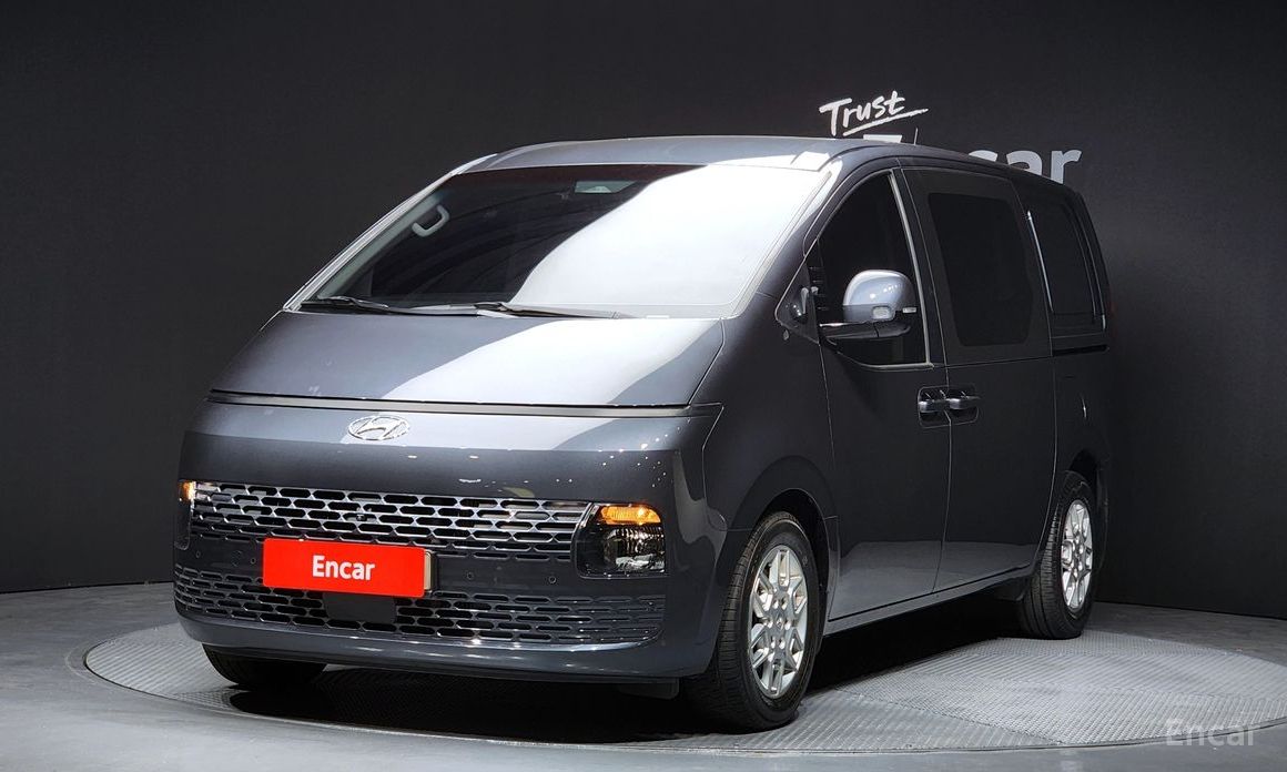 Hyundai Staria