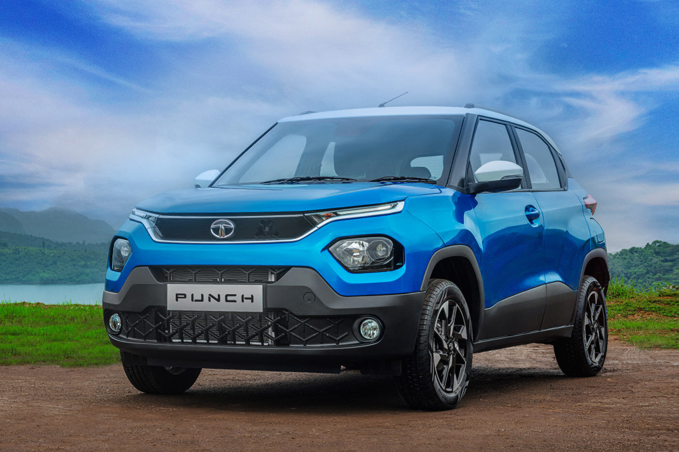 Индийская Tata обновила свой кроссовер за 500 тысяч рублей
