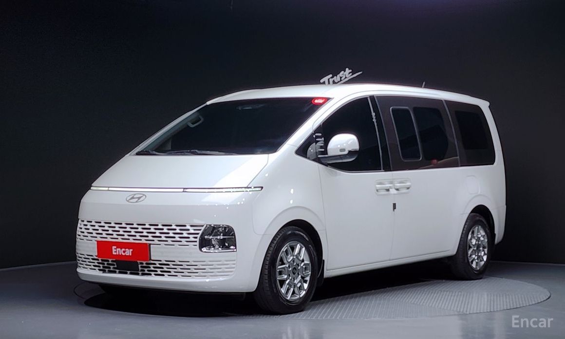 Hyundai Staria