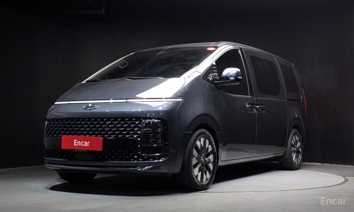 Hyundai Staria