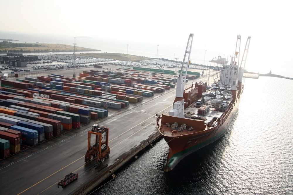 Логистика авто из ОАЭ. Что происходит с вывозом машин из Дубая в марте 2026