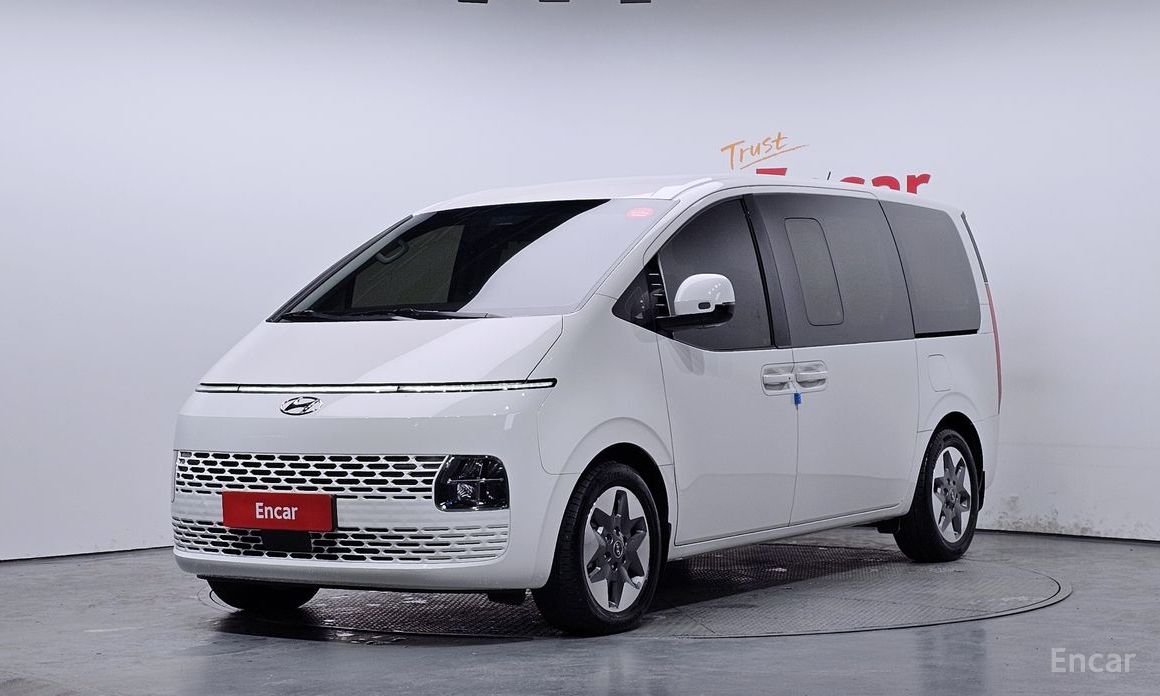 Hyundai Staria