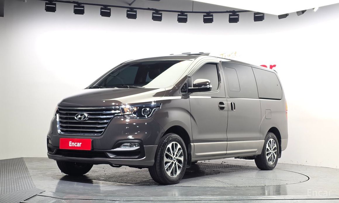 Hyundai Starex
