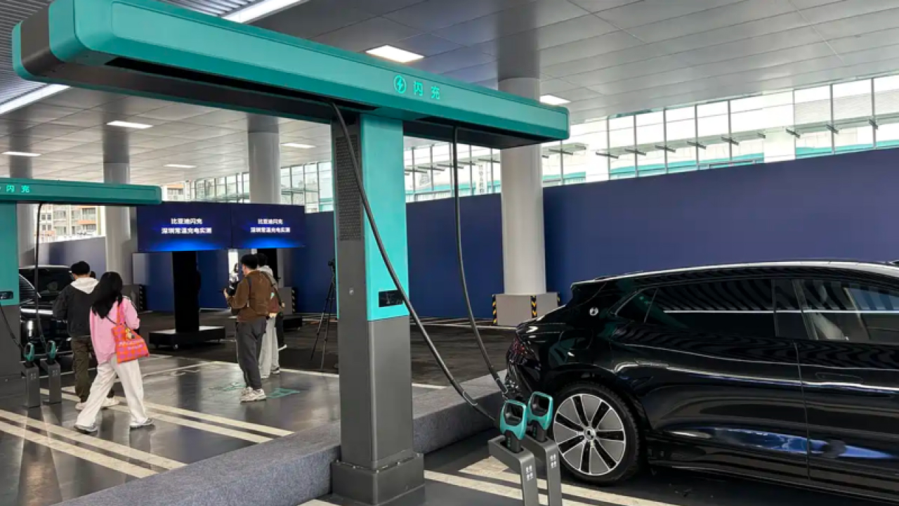 BYD представила технологию зарядки электромобилей за 9 минут. Это конец эры ДВС?