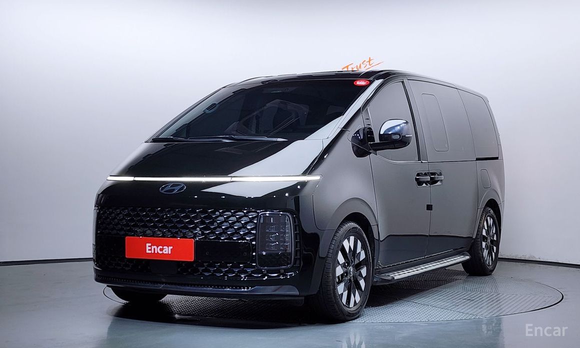Hyundai Staria
